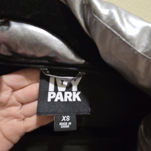 Silver Puffer Jacket Oversized by Ivy Park - Picture 3 of 7